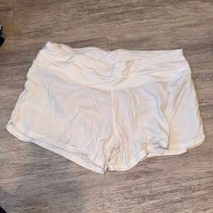 Lululemon speed up 4” shorts white